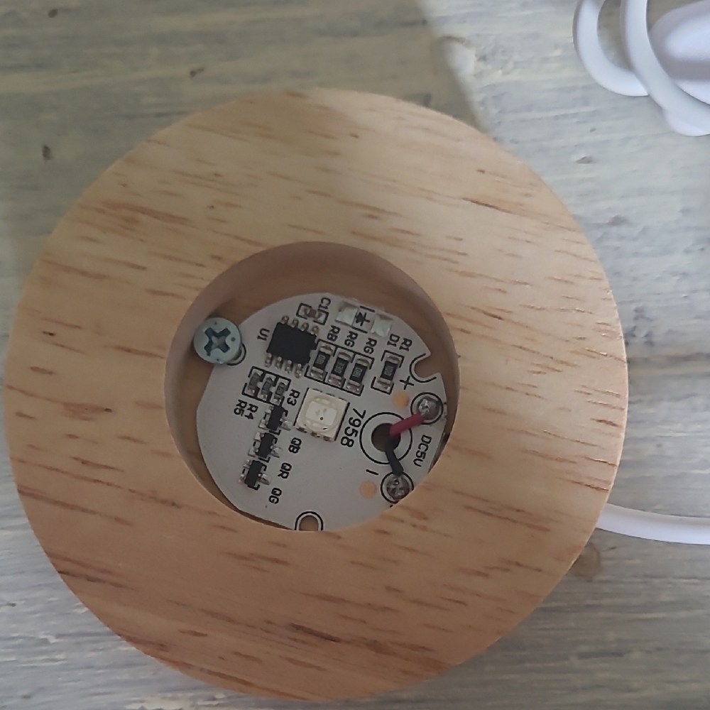 Wood LED Multi Color Light - Picture 2 of 7